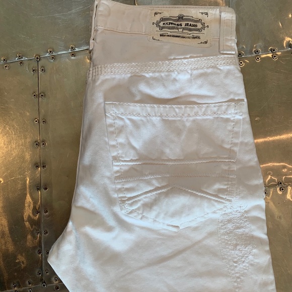 Express Men's White Rocco Slim Fit Moto Jeans - Picture 5 of 8